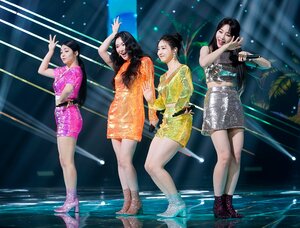 210620 Brave Girls - 'Chi Mat Ba Ram' & 'Pool Party' at Inkigayo
