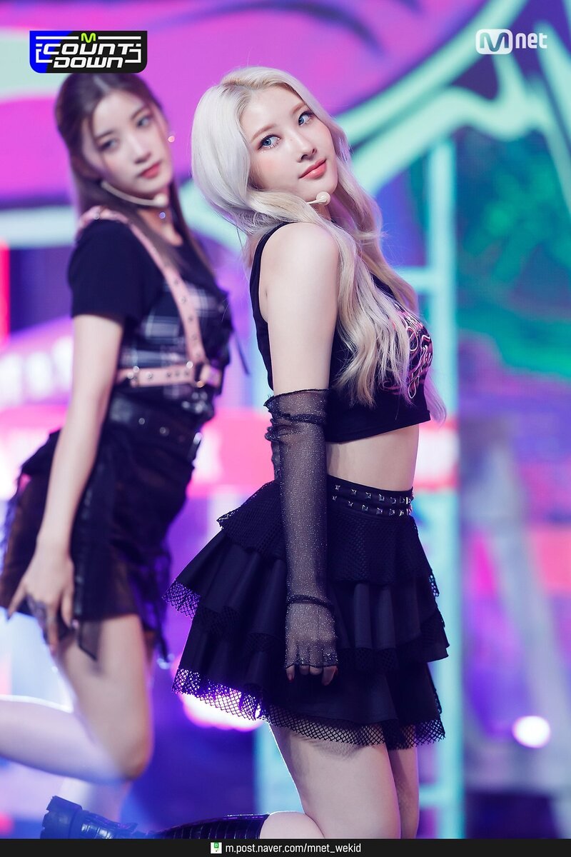 210909 PURPLE KISS - "Zombie" at MCOUNTDOWN documents 4