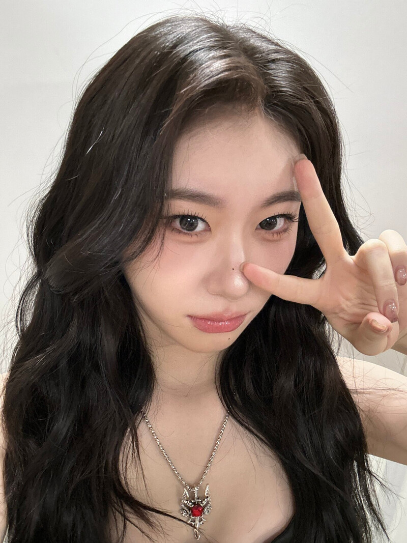 240908 - ITZY Twitter Update documents 3