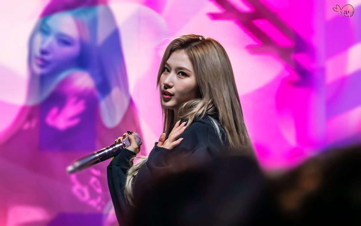 February 18 22 Twice 4th World Tour In Oakland Sana Kpopping