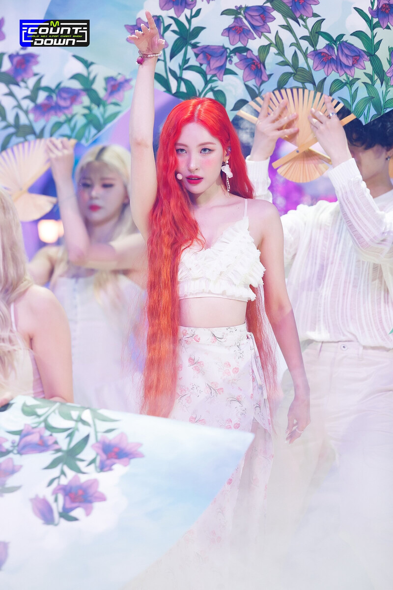 220630 Sunmi - 'Heart Burn' at M Countdown documents 25