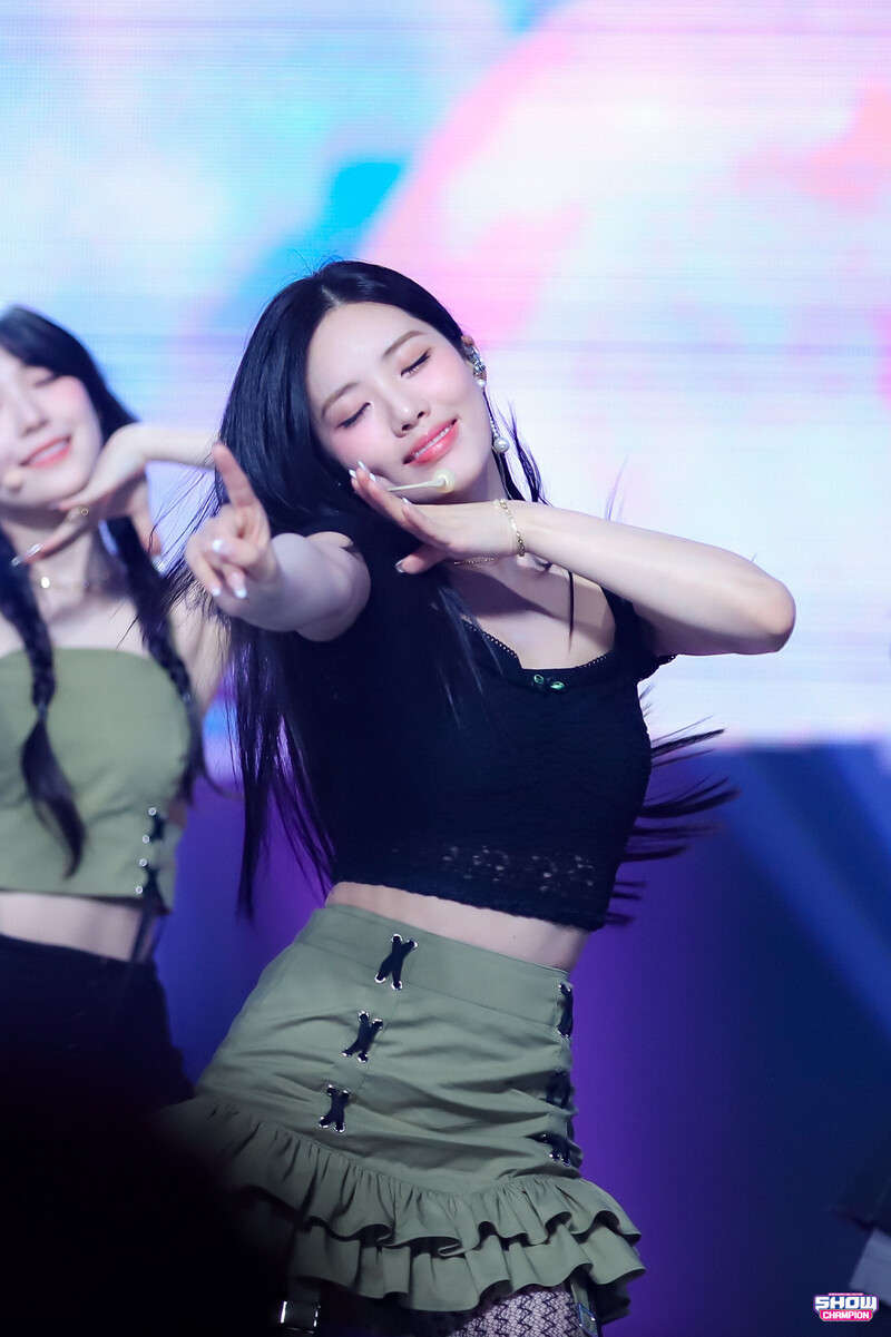 230614 fromis_9 Jiwon - '#menow' at Show Champion documents 4