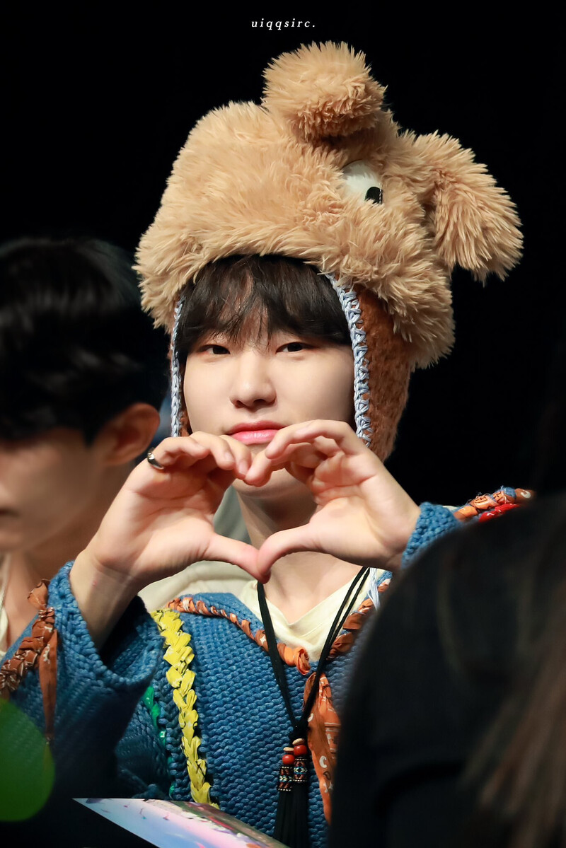 231104 SEVENTEEN Hoshi - SEVENTEENTH HEAVEN Offline Fansign Event documents 2