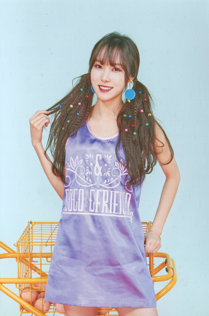 [SCANS] GFRIEND 2019 Concert Tour 'Go Go GFRIEND!' Photo sets (Both versions) documents 6