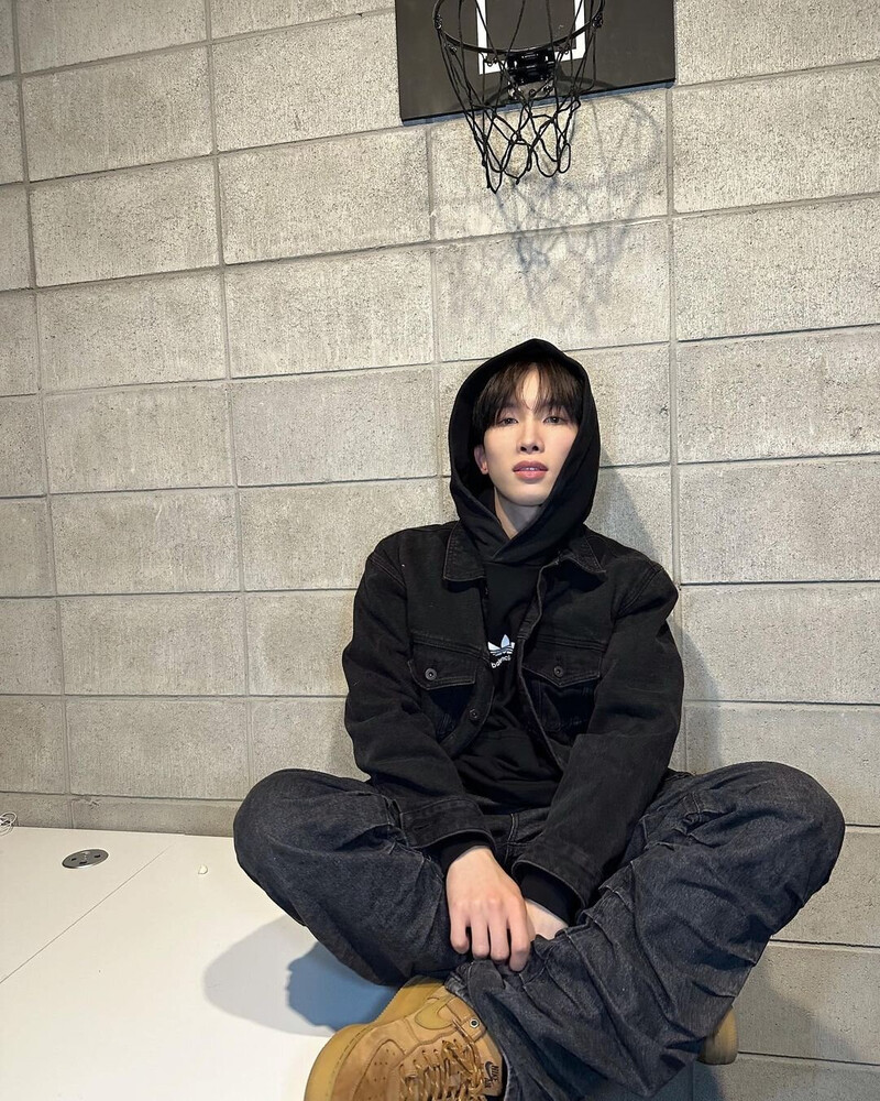 231120 POW Instagram Update - Dongyeon documents 1