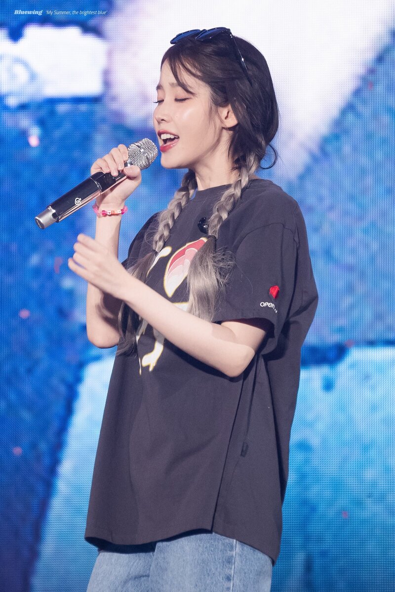 240421 IU - ‘H.E.R.’ World Tour in Singapore Day 2 documents 7