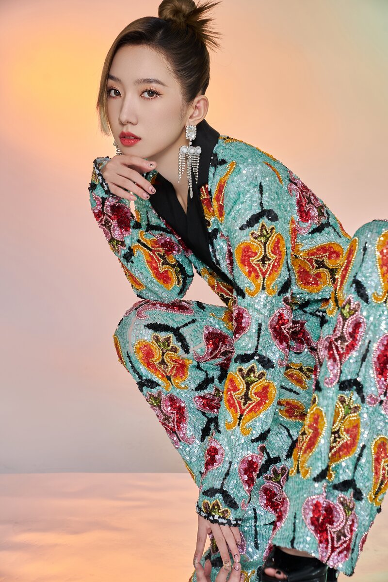 Mei Qi for Born To Dance documents 6