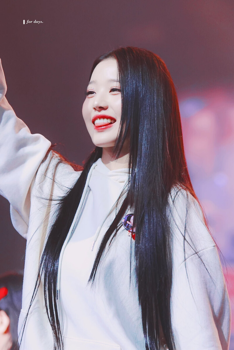 230212 IVE Wonyoung - The First Fan Concert 'The Prom Queens' Day 2 documents 2