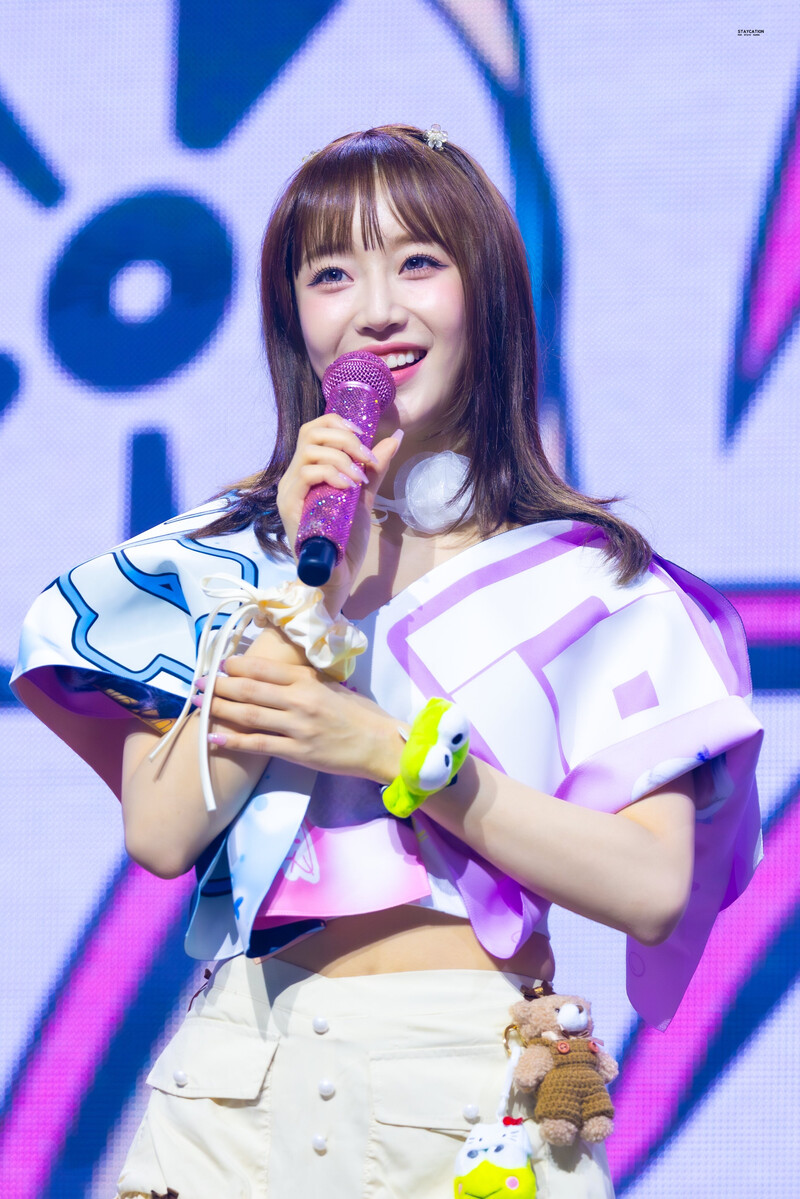 240901 STAYC Sumin - 2024 Fanmeeting 'STAYC Movie Club' Day 2 documents 5