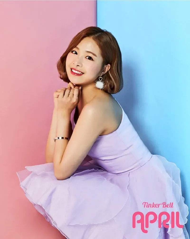 APRIL_Chaewon_Tinkerbell_promo_photo.png