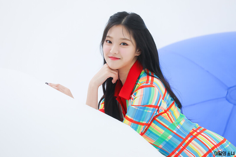 211125 Blockberry Naver Post - LOONA Japan Debut: HULA HOOP Album Behind documents 21