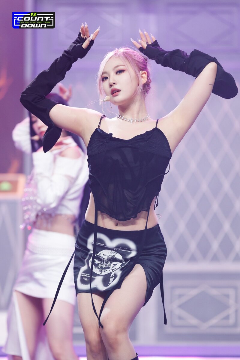 220714 aespa - 'Girls' at M Countdown documents 8
