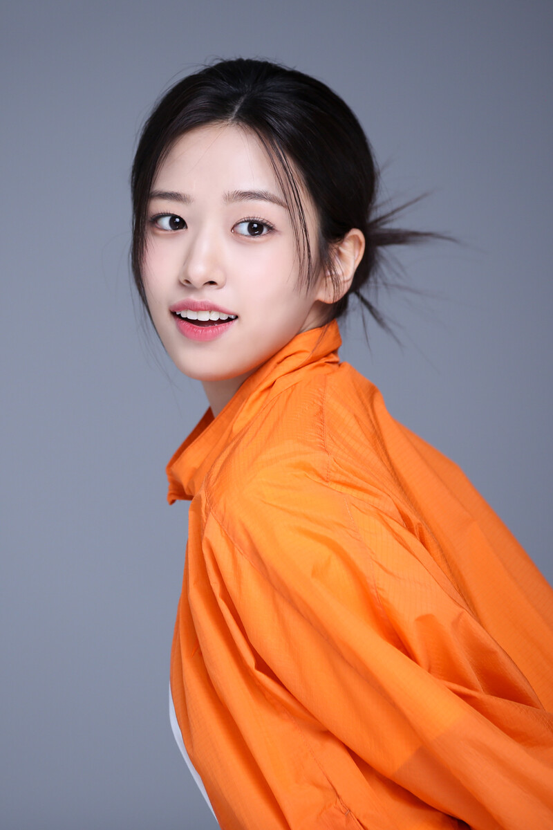 230310 Starship Naver - IVE Yujin - 'NEPA' Ad Shoot Behind documents 8