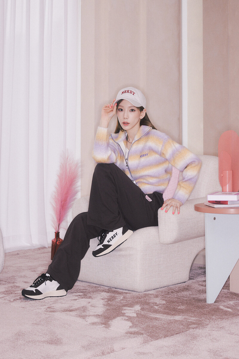 Taeyeon for NERDY 2022 FW Collection documents 4