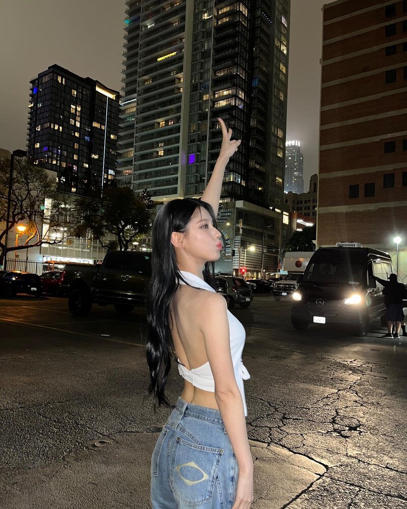 230426 - (G)I-DLE Miyeon Instagram Update | kpopping