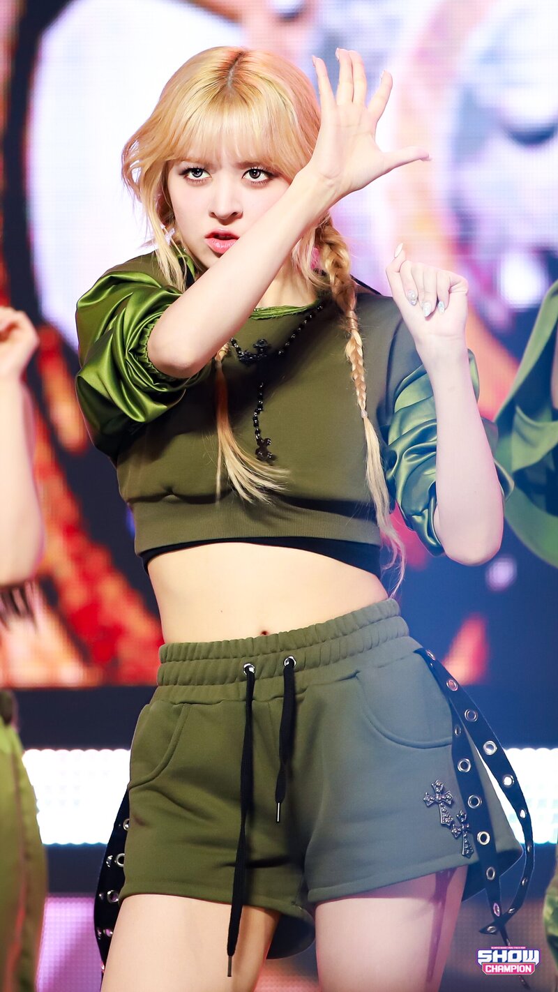 240124 NMIXX Lily - 'Soñar (Breaker)' at Show Champion documents 6