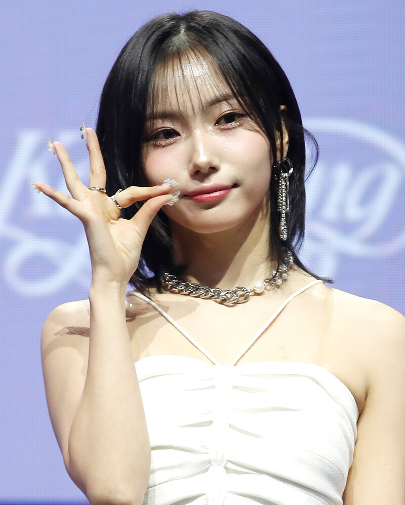 240603 Kep1er Youngeun - 'Kep1going On' Comeback Showcase documents 1