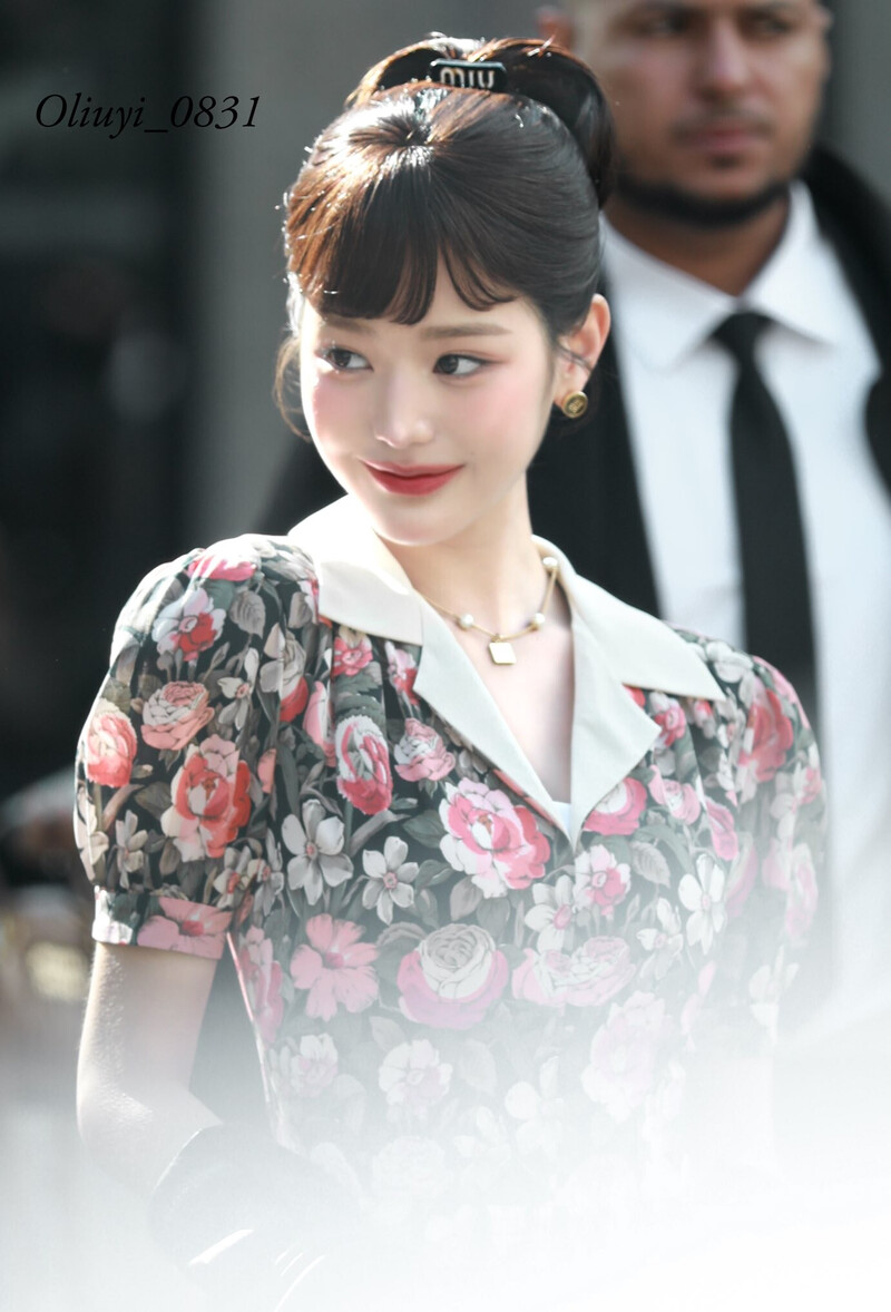 241001 IVE Wonyoung - Miu Miu SS25 Show at Paris Fashion Week documents 8