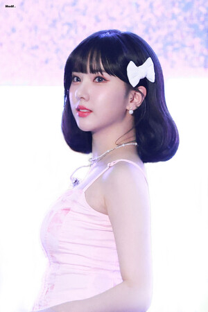 230407 VIVIZ Eunha - Korea Representative Festival Fair in Busan