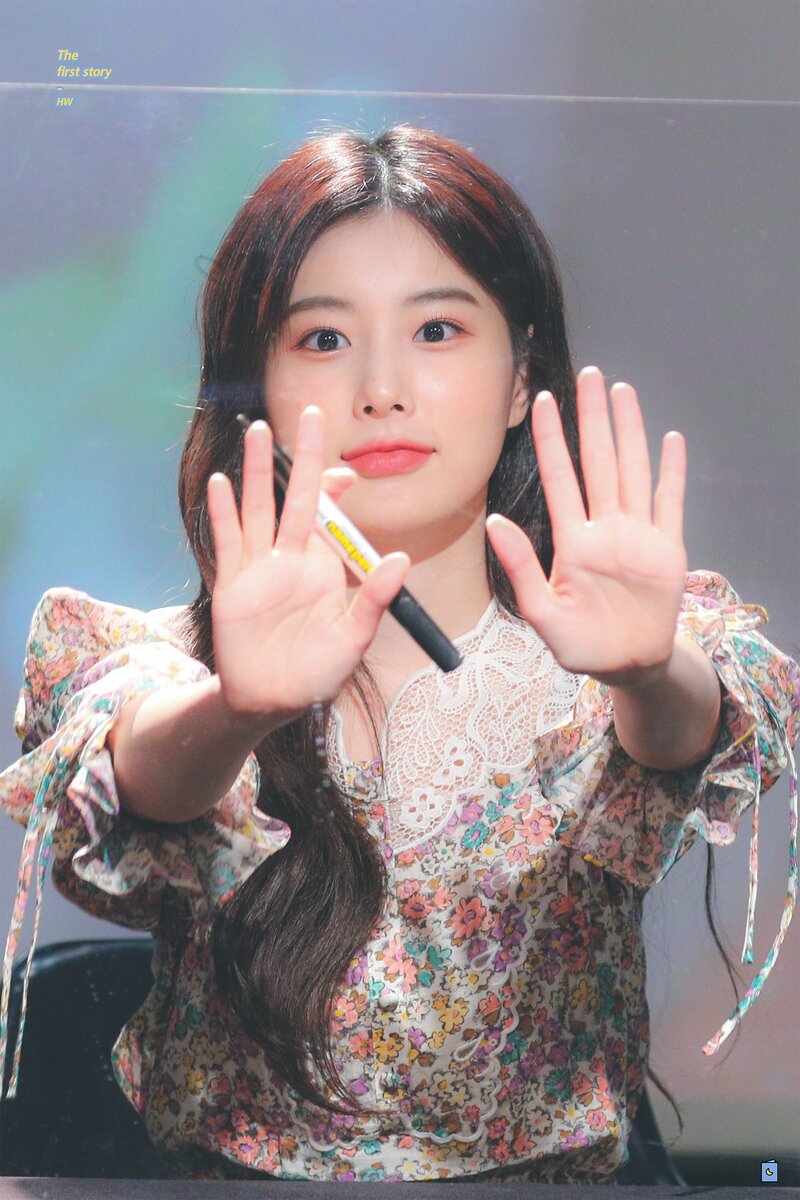 210703 Hyewon - Fansign Event documents 9