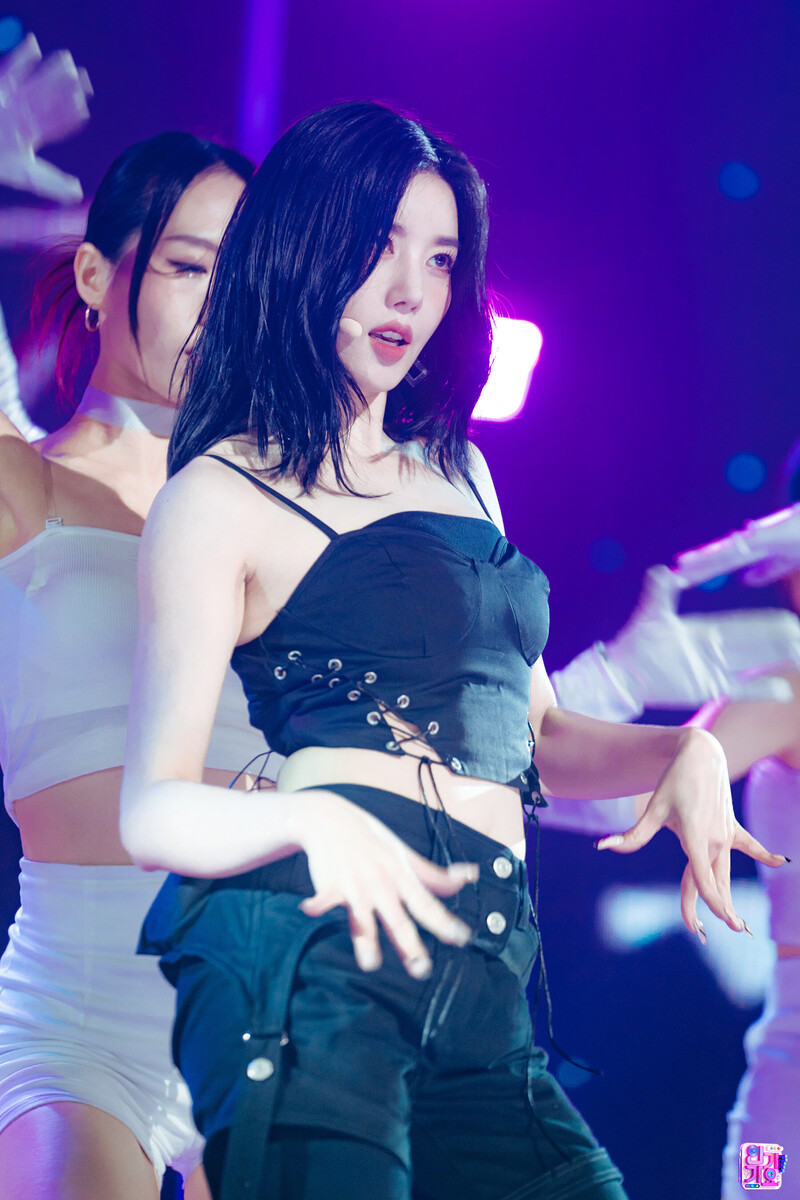 230806 KWON EUN BI - 'The Flash' at Inkigayo documents 5