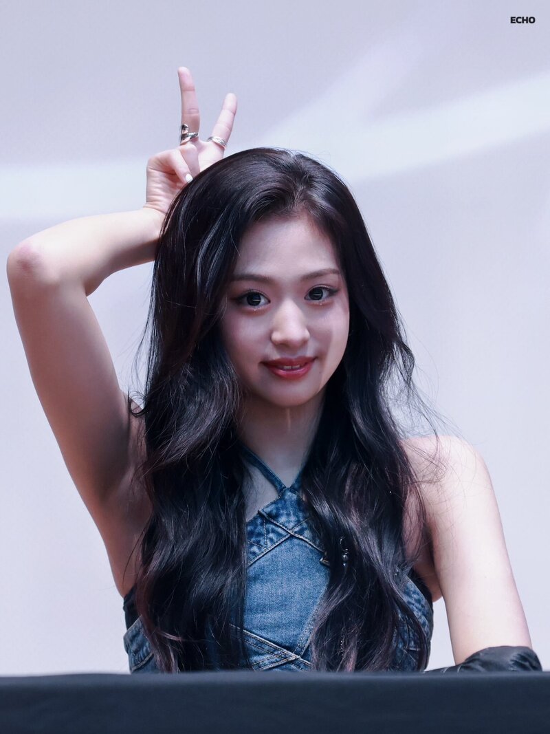 240414 BABYMONSTER Ahyeon - Weverse Fansign Event documents 6