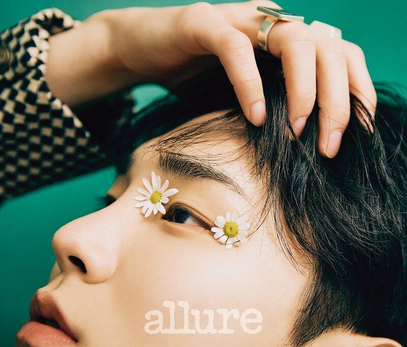 SHINee for Allure Korea 2021 April Issue documents 2
