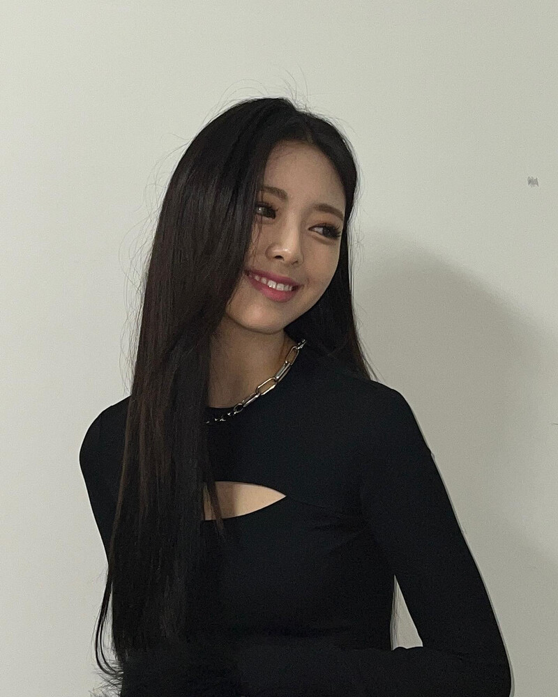 211214 ITZY Instagram Update - Yuna documents 3