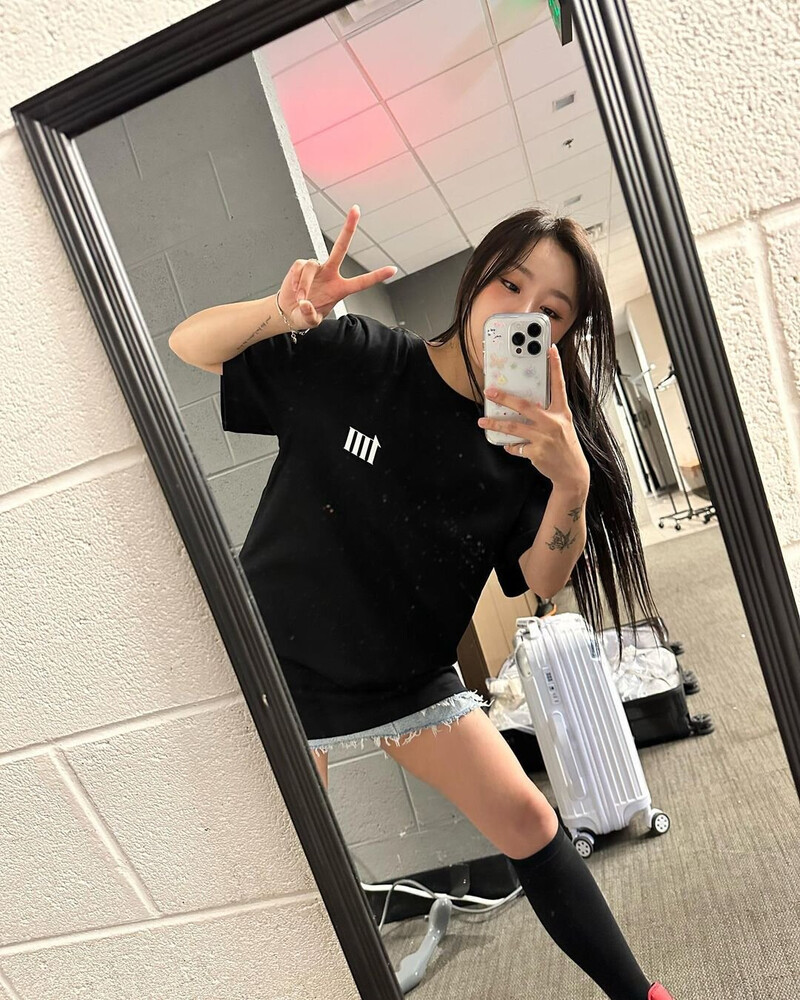 230521 Whee In Instagram Update documents 4