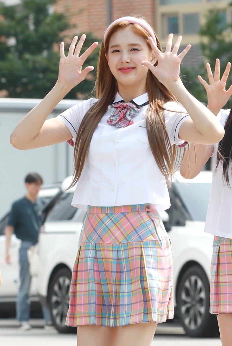 230720 STAYC J - 'Knowing Bros' Commute documents 2