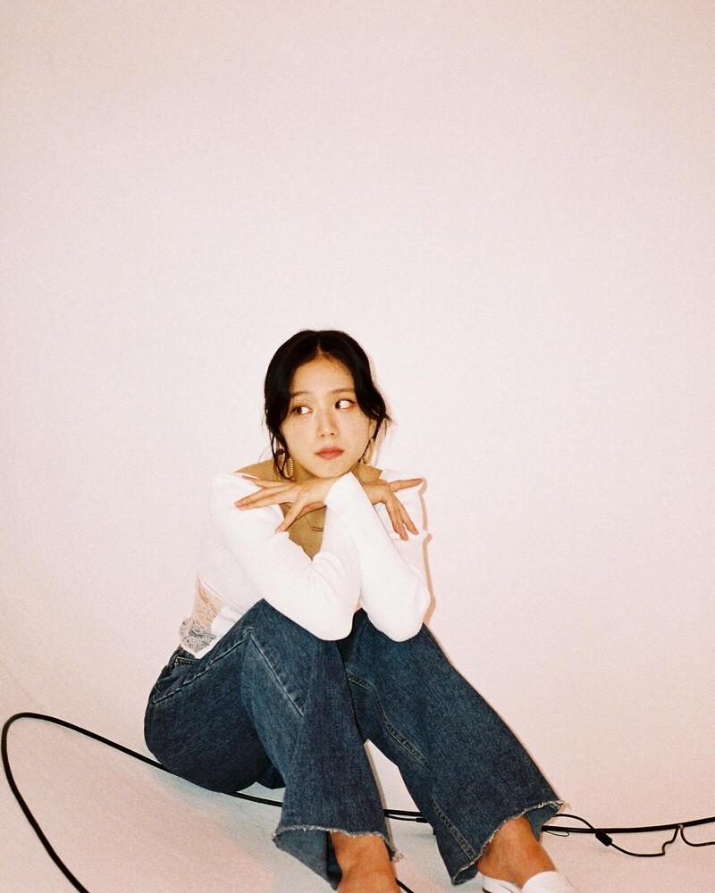 210621 - JISOO Instagram Update documents 3