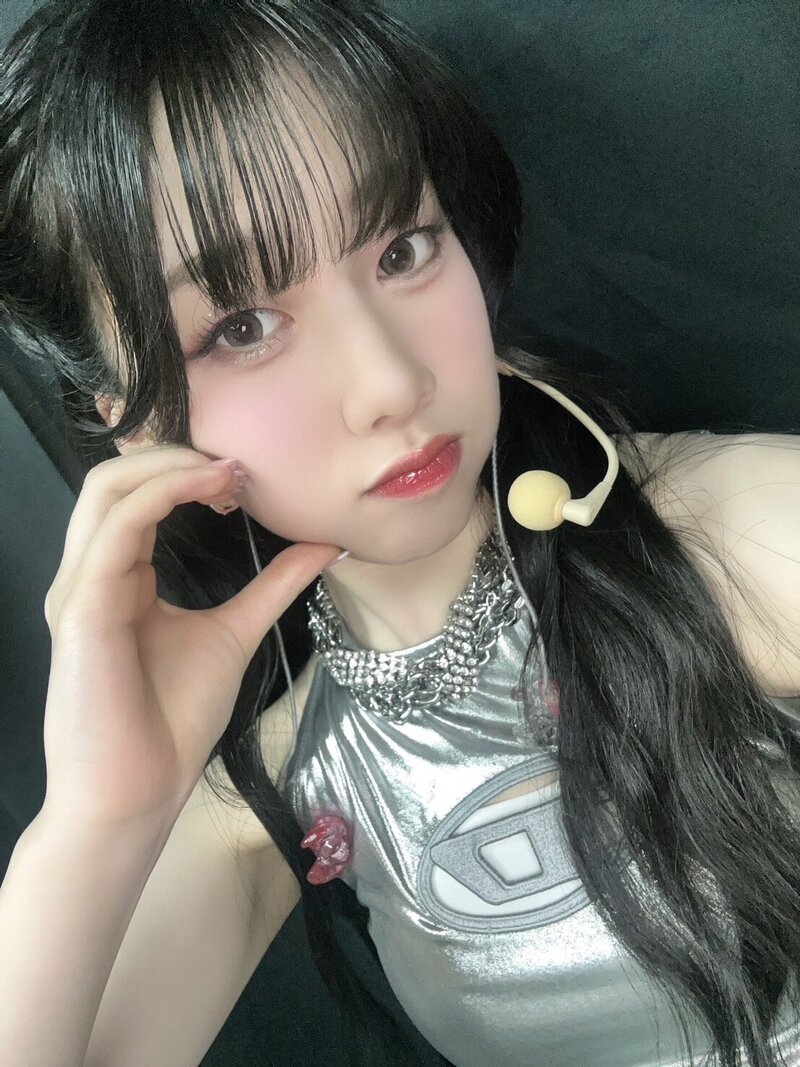 240331 ME:I Twitter Update - Ayane documents 1