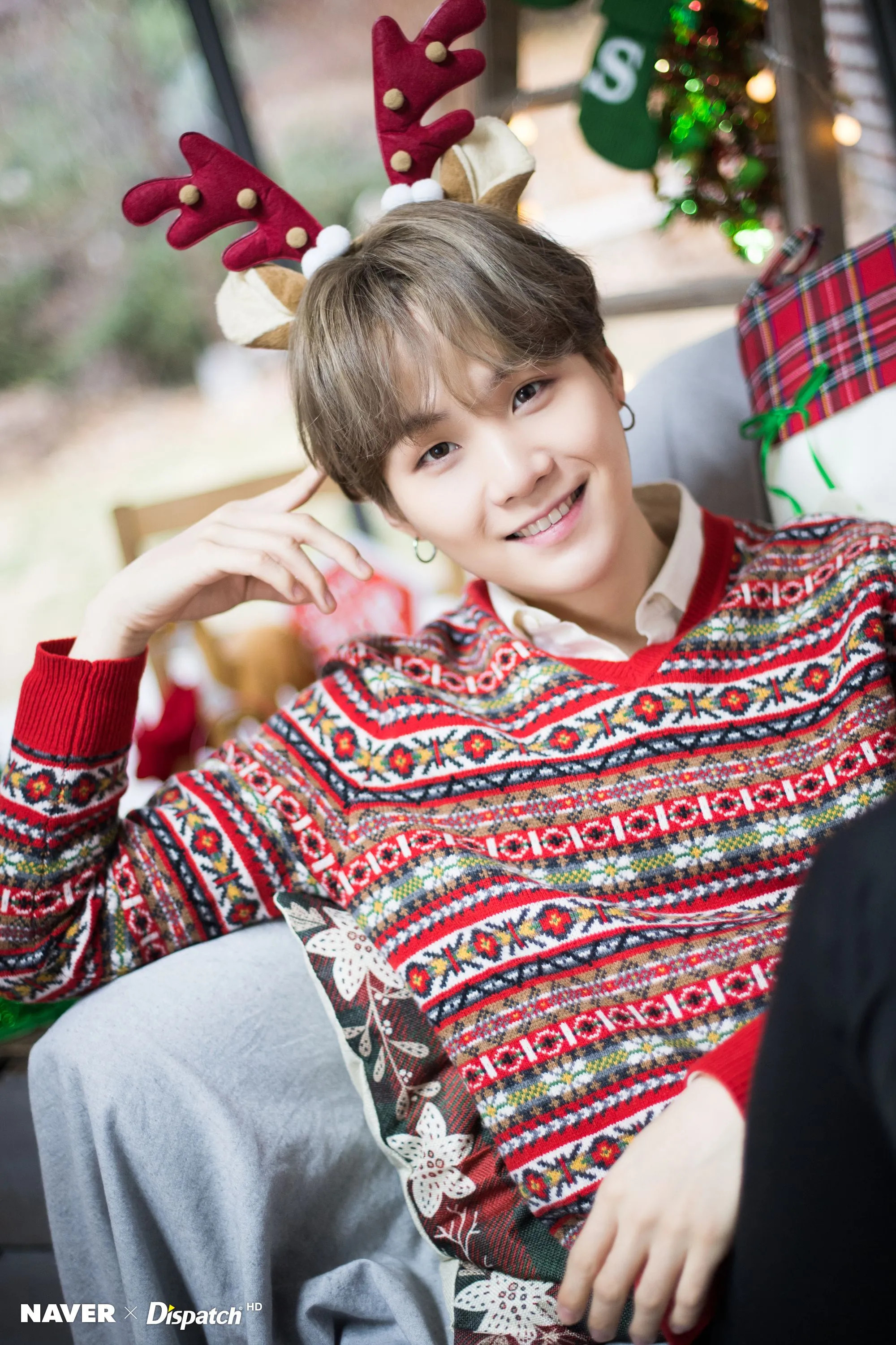 191225 BTS Suga Christmas photoshoot by Naver x Dispatch | kpopping