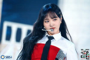 221224 IVE Liz - 2022 SBS Gayo Daejeon Behind Photos