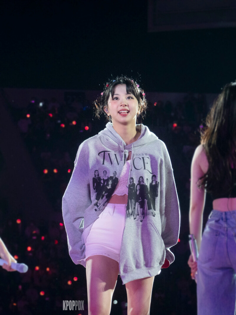 220514 TWICE Chaeyoung - 4th World Tour ‘Ⅲ’ Encore in Los Angeles Day 1 documents 1