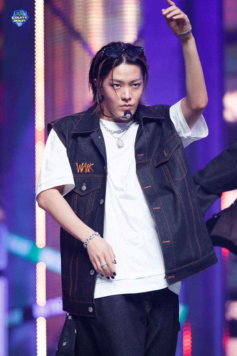 240728 NCT 127 Yuta - 'WALK' at M Countdown documents 2