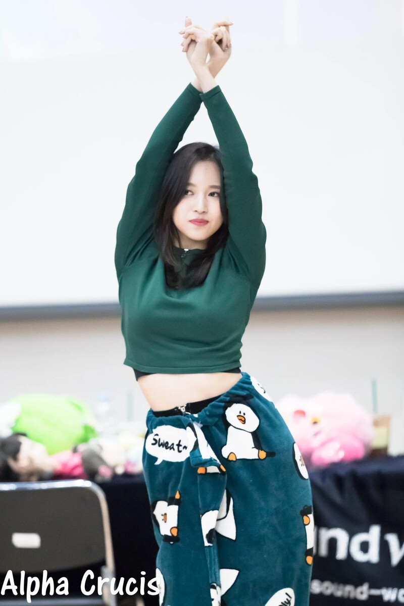 Mina939.jpg