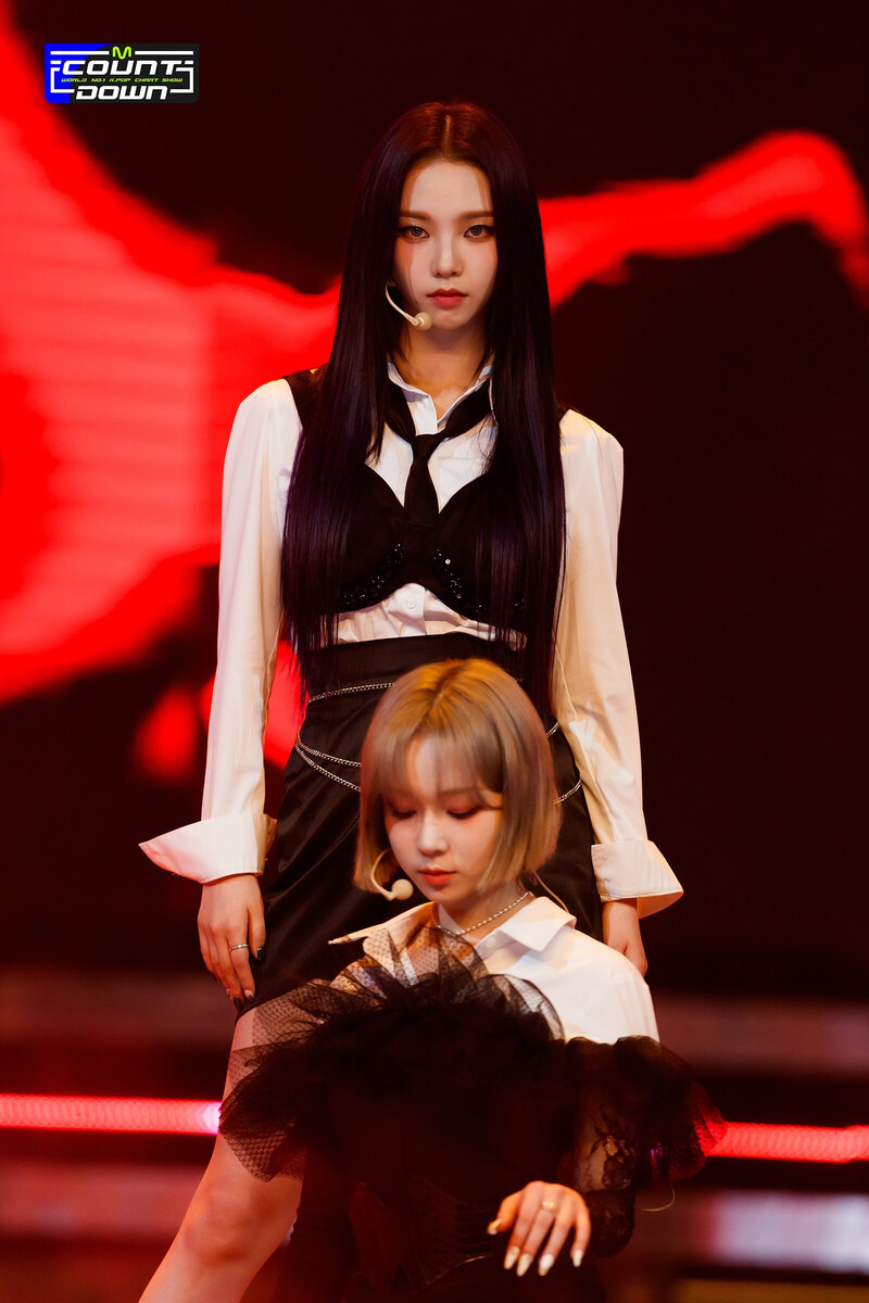 220714 aespa - 'Illusion' at M Countdown documents 13