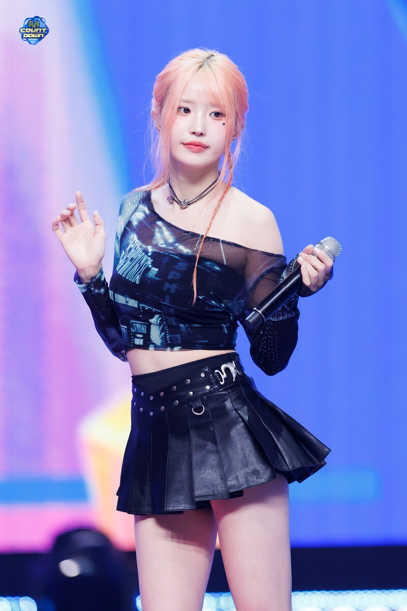 240822 fromis_9 Hayoung - 'Supersonic' + Encore Stage at M Countdown documents 11