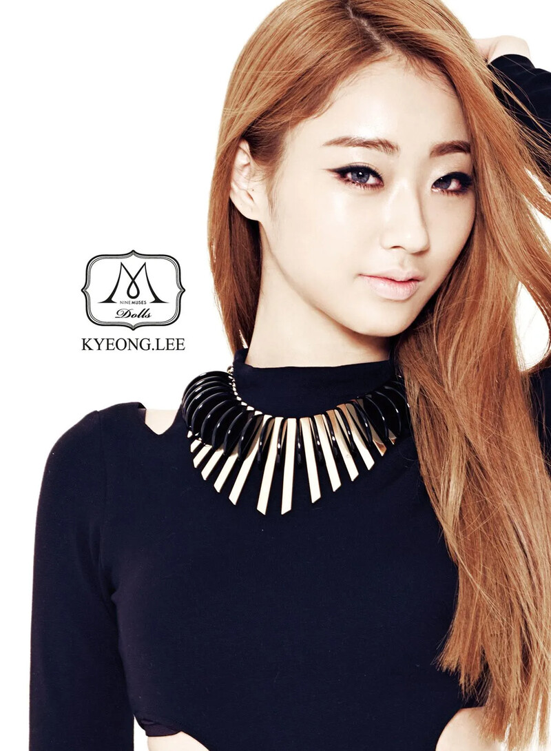 9MUSES_Gyeongree_Dolls_promo_photo 1.jpg