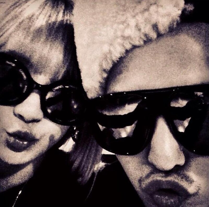 121228 CL Instagram Update with G-dragon documents 1