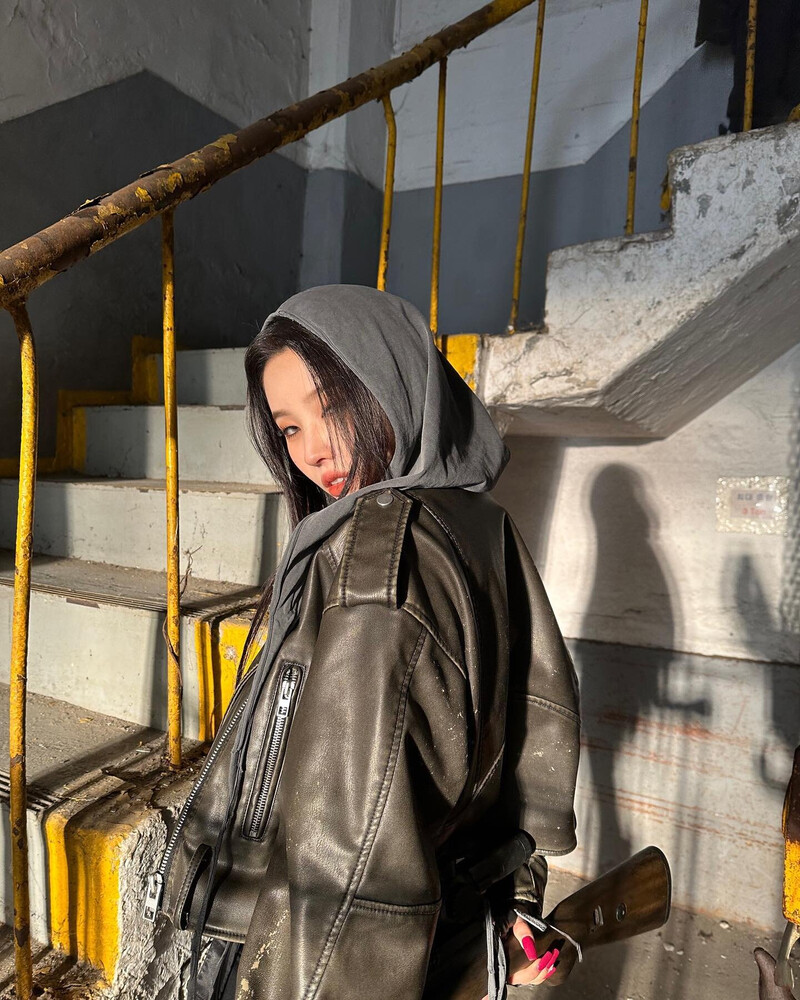 230319 (G)I-DLE Soyeon Instagram Update documents 5