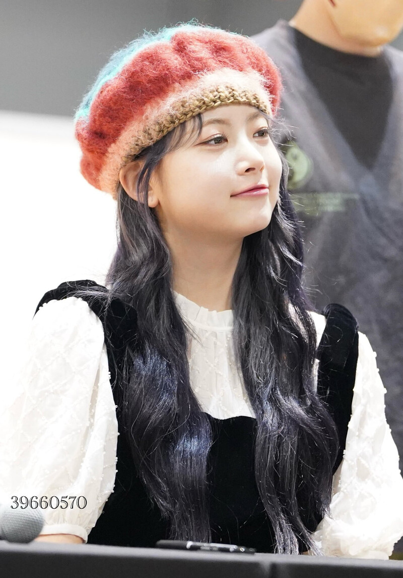 240317 LE SSERAFIM Eunchae - Tokyo Fansign Event documents 1