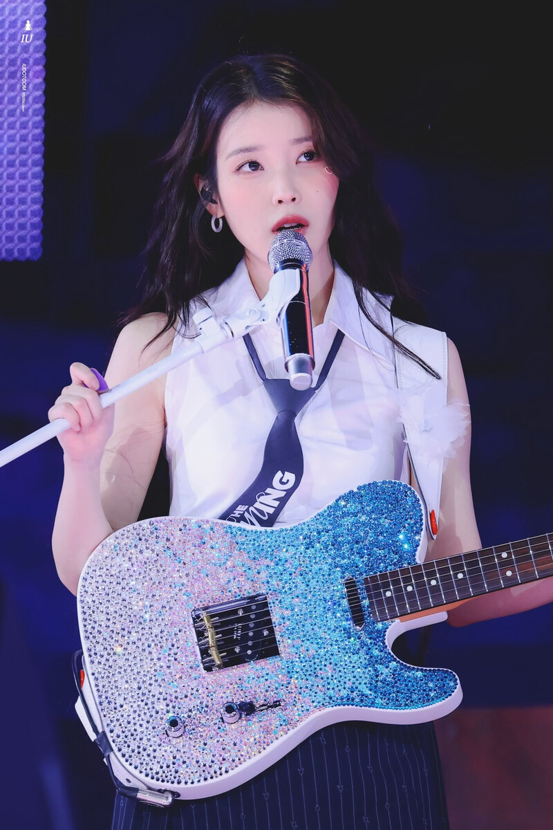 240921 IU - HEREH World Tour Concert Encore: The Winning in Seoul Day 1 documents 8