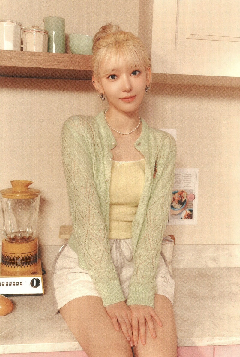 LE SSERAFIM - Special Cafe 2024 'Nostalgic Moments' [SCANS] documents 2