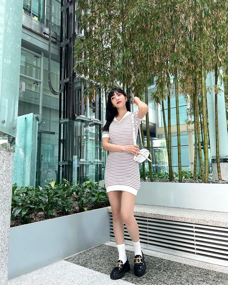 220623 Red Velvet Joy - Instagram Update documents 3