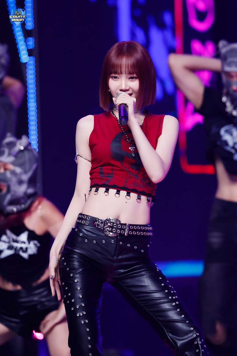 240905 LE SSERAFIM Chaewon - '1-800-hot-n-fun' at M COUNTDOWN documents 1