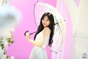 Lovelyz Sujeong behind the scenes "Lost N Found" MV
