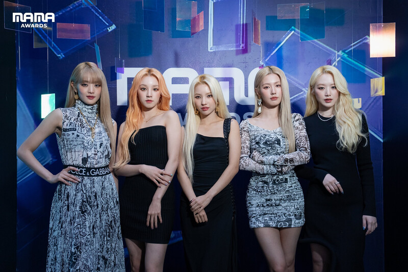 221130 (G)I-DLE at 2022 MAMA AWARDS Red Carpet Day 2 documents 1