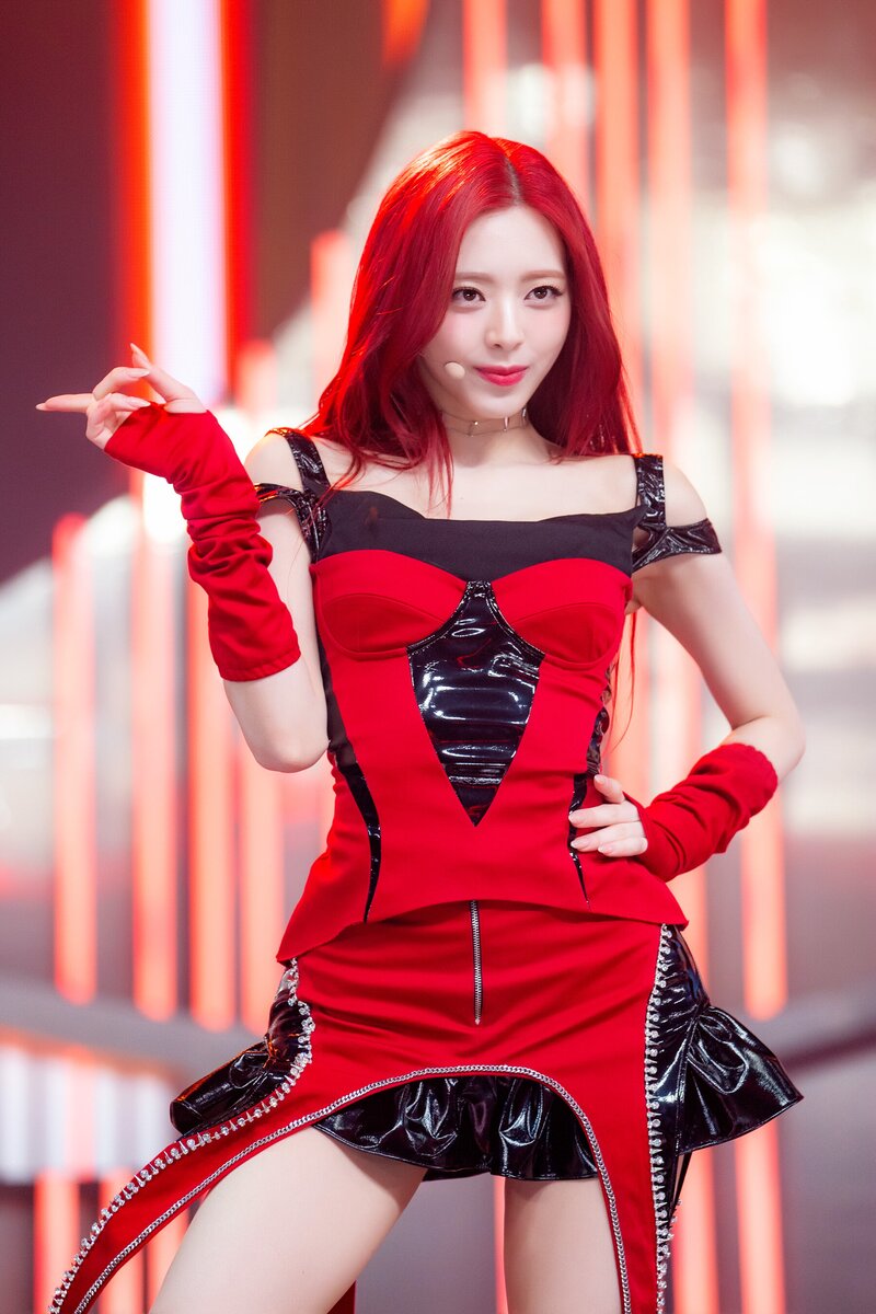 240114 - ITZY 'UNTOUCHABLE' at Inkigayo documents 13